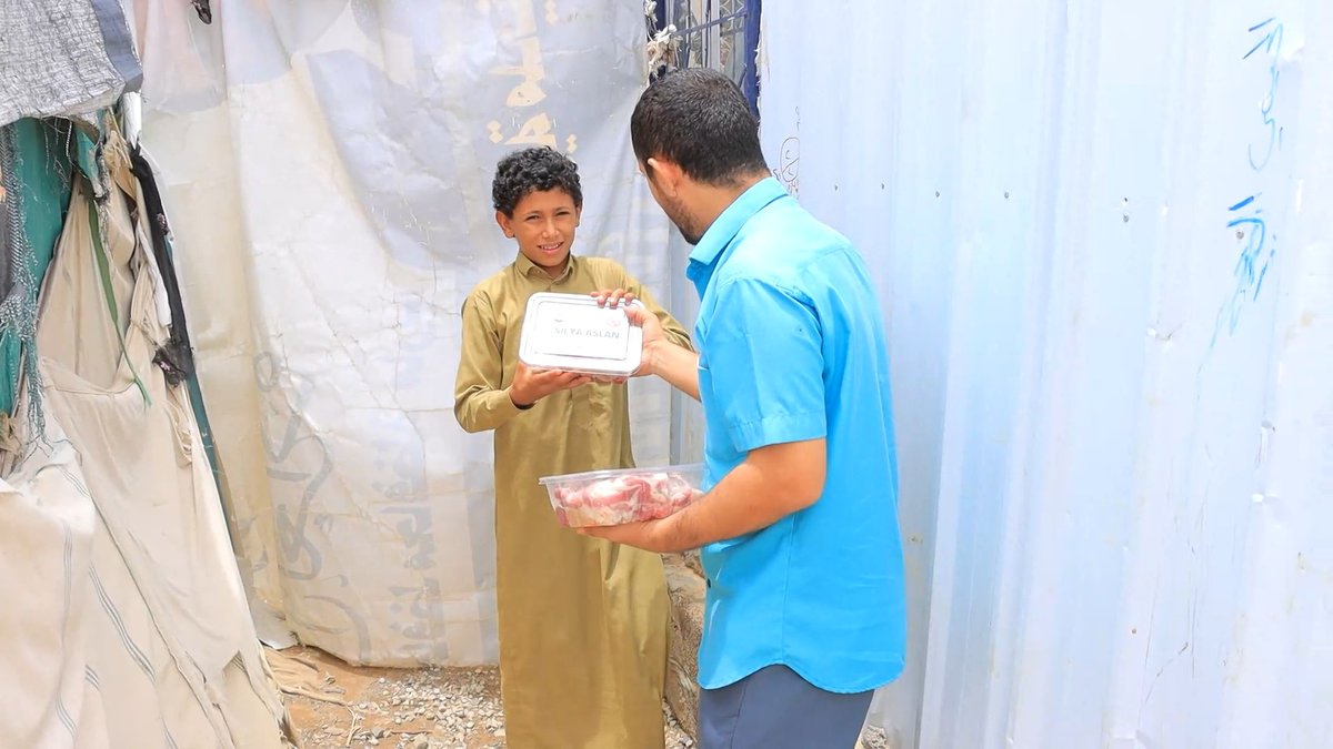 NasSocial_ar's tweet photo. 🐐 Yemen’in Marib İlinde 4 Akika

Hayır Eli Derneği desteğiyle Yemen’in Marib ilinde 4 akika kesimi gerçekleştirildi. Projeyle ihtiyaç sahibi ailelere gıda desteği sağlanarak paylaşma ve dayanışmaya katkıda bulunuldu. 💙

#Yemen #Marib #Akika #İnsaniYardım https://t.co/6VbJimr2R6