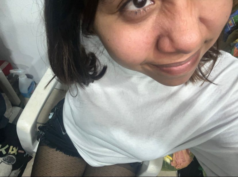 RavenRags_'s tweet photo. Les gustan las medias?? 
La segunda foto la subí alguna vez y mi novio se enojó muchisimo, si viera lo que subo ahora… https://t.co/D5WVkZXOqV