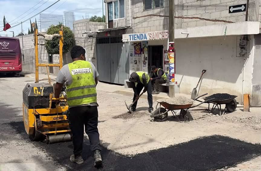 InfraPue's tweet photo. #EnHilo
📍 Calle Titanio, Colonia Minerales de Guadalupe.
📍 Calle Palermo, Unidad Habitacional Bosques de San Sebastián.
📍 Calle 13 Norte, Barrio de Santa Anita.
📍 Calle José María La Fragua, Colonia Santa Clara. https://t.co/3dzbjFBglU