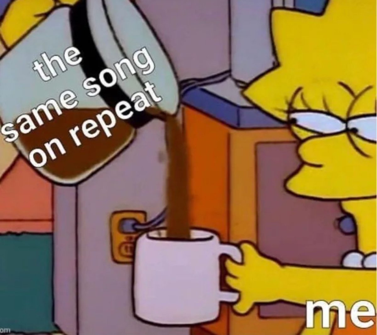 NoContextHumans's tweet photo. The same song over and over again. https://t.co/rVZmUowcEI
