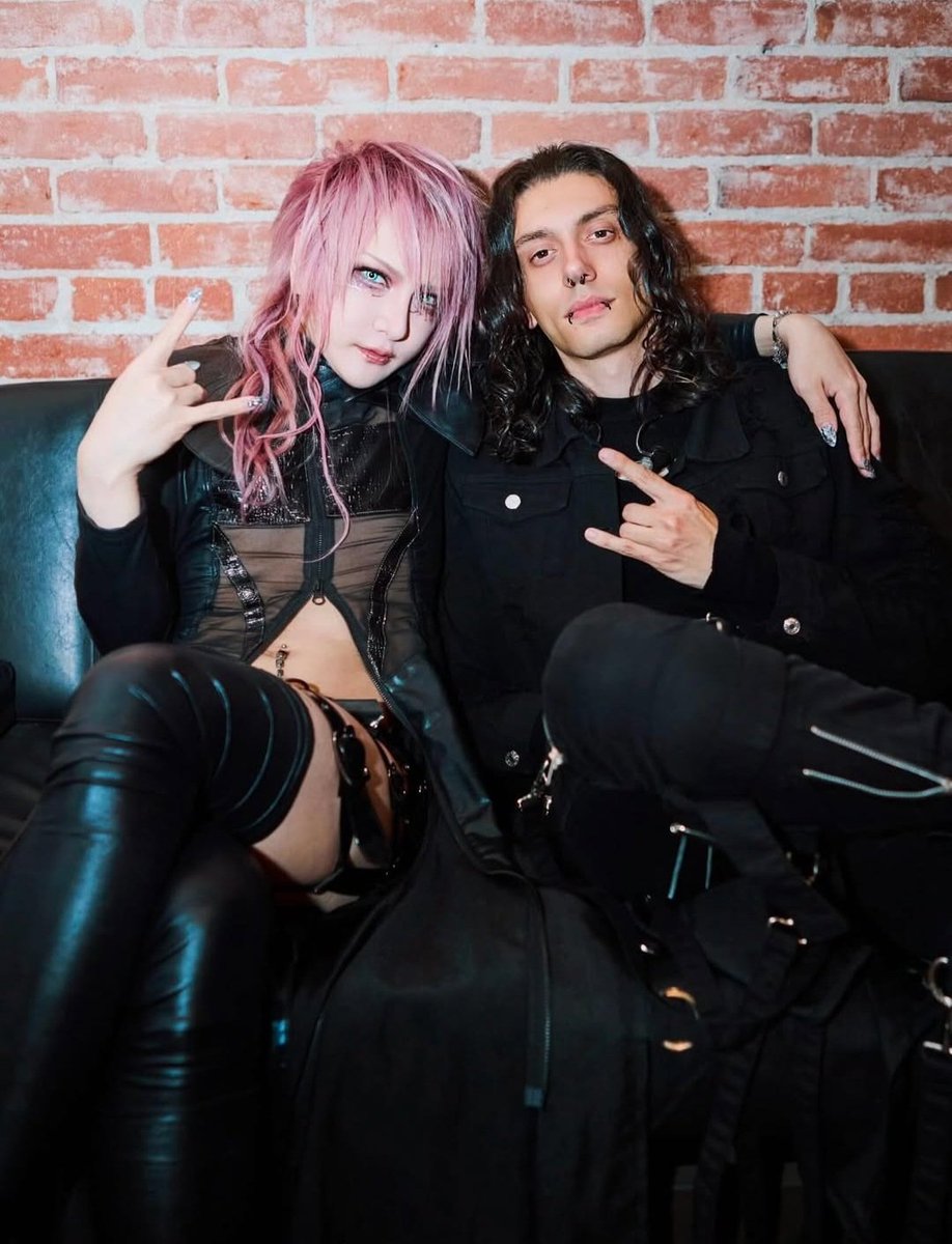 JILUKAGallery's tweet photo. https://t.co/0bUjlLMmXO