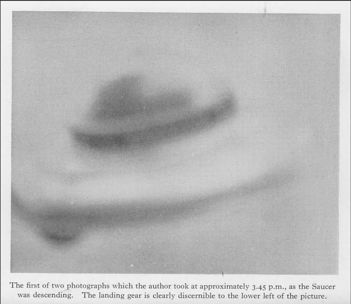 AlienArchiveX's tweet photo. On February 18, 1954, British amateur astronomer Cedric Allingham claimed to have photographed a landed UFO near Lossiemouth, Scotland — and its Martian pilot.
Full story: https://t.co/Ud7fdHXSeQ

#ufos #aliens #ufotwitter https://t.co/KBwx04JqG0