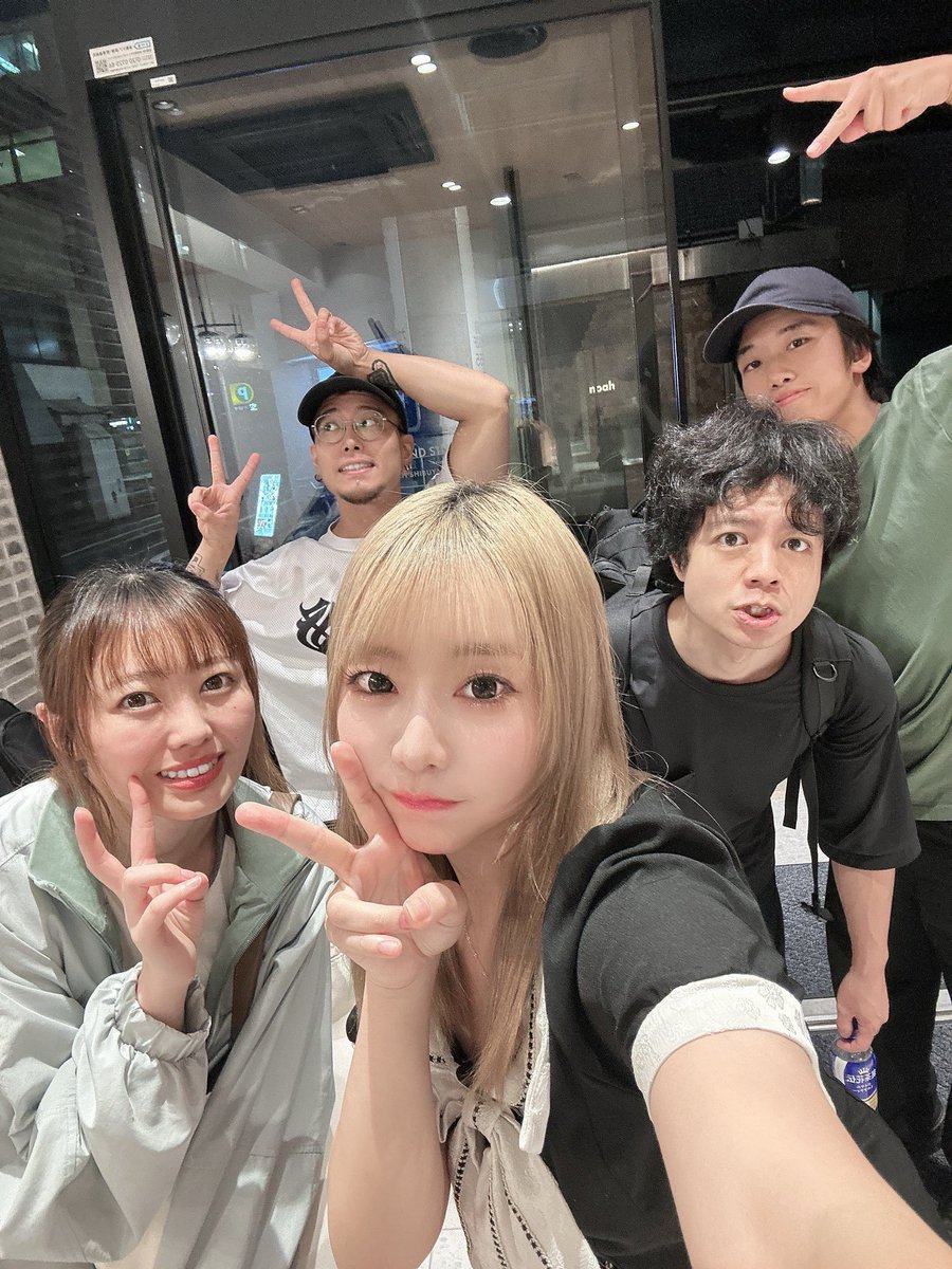 YurikaMusic10's tweet photo. Yurika  Birthday oneman live 2026
－Brand new world－
10/10(Sat)新宿 Wild Side Tokyo

バンド初リハでした✨️
めちゃくちゃ素敵なサポートメンバーとライブが出来て幸せです😭🩵
是非遊びに来てね🌙*ﾟ

－－－－－－－－
会場🎫 https://t.co/bmb8VJYM7B
オンライン🎫 https://t.co/qlwtlNntoL https://t.co/QZ3YInXIUW