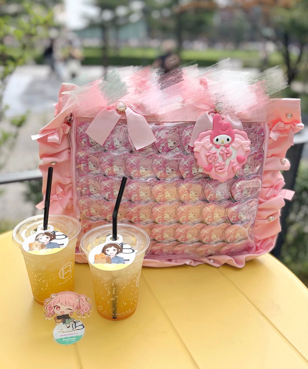 lS6s2_'s tweet photo. あやちゃんとコラボ行ってきた����♡（時差）つぐみちゃんのドリンクいただきました🍋✨
ミニキャライラストがほんとにかわいくてありがとうＴ＿Ｔ💖もちもちのあかちゃんだね、、、🫳🫳🍼

#バンドリ × #Rbaker https://t.co/bBjNFAwKtz
