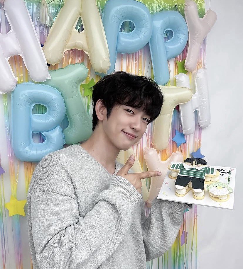 MeeMeeie's tweet photo. @yokkypepi สุขสันต์วันเกิดนจย. ขอให้มีความสุขมากๆ กิจการเติบโต เจริญรุ่งเรือง สมหวังทุกสิ่งอย่าง เป้าหมายที่วางไว้ก็ขอให้สำเร็จตามที่ฝัน

#CODE32ForJinyoung
#우리의에버러브진영32번째생일
   HAPPY BIRTHDAY JINYOUNG https://t.co/kz0zKUB1iq