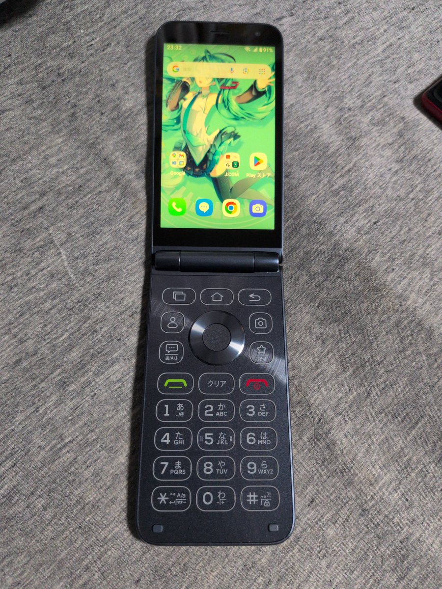 masa_p_com's tweet photo. 禁断のスマホケースマ
初期設定完了！
うん！やっぱしGoEditionやなぁ……
 #ケースマ https://t.co/3hVi1p0tBJ