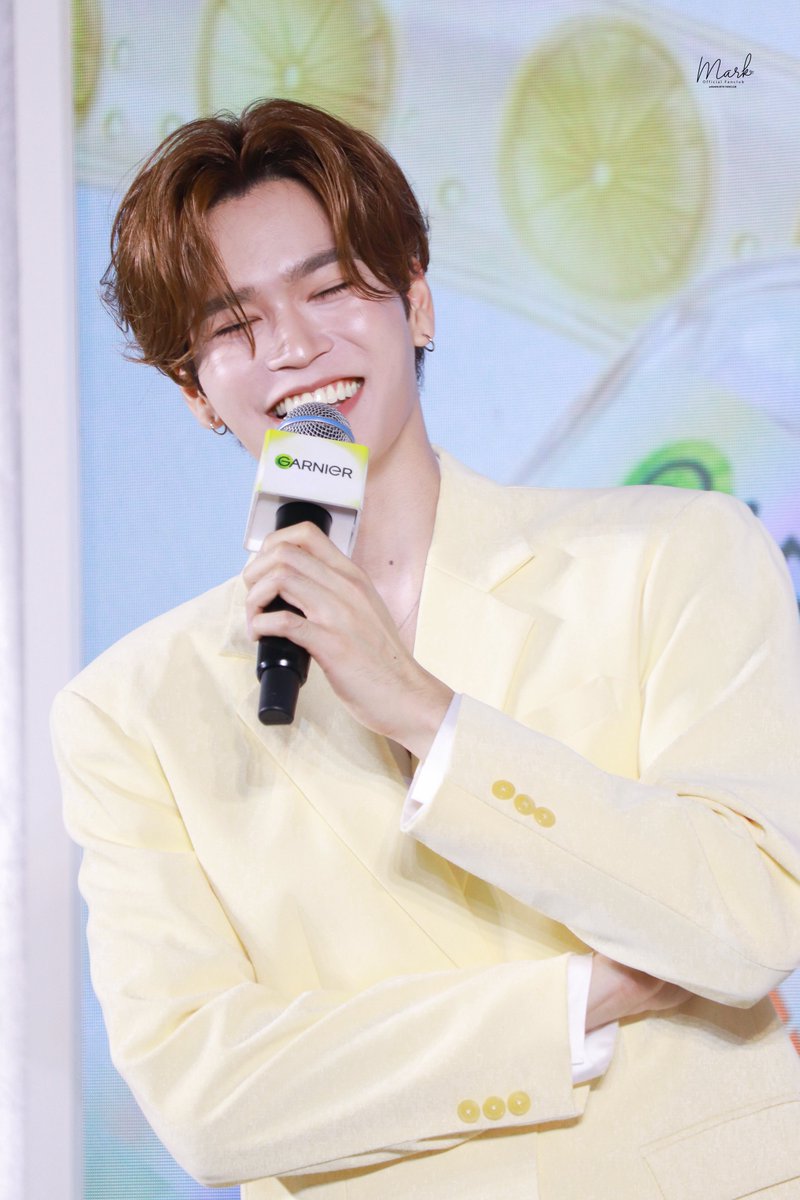 markjrtnfanclub's tweet photo. 260922 เติมมาร์คเอิ้กอ้ากแล้วมีความสุขที่สุดด

GARNIER LAB MARK JUMMO

#GarnierClinicalLabxMarkJummo
#markjrtn @Markjrtn https://t.co/eae26ohsGe