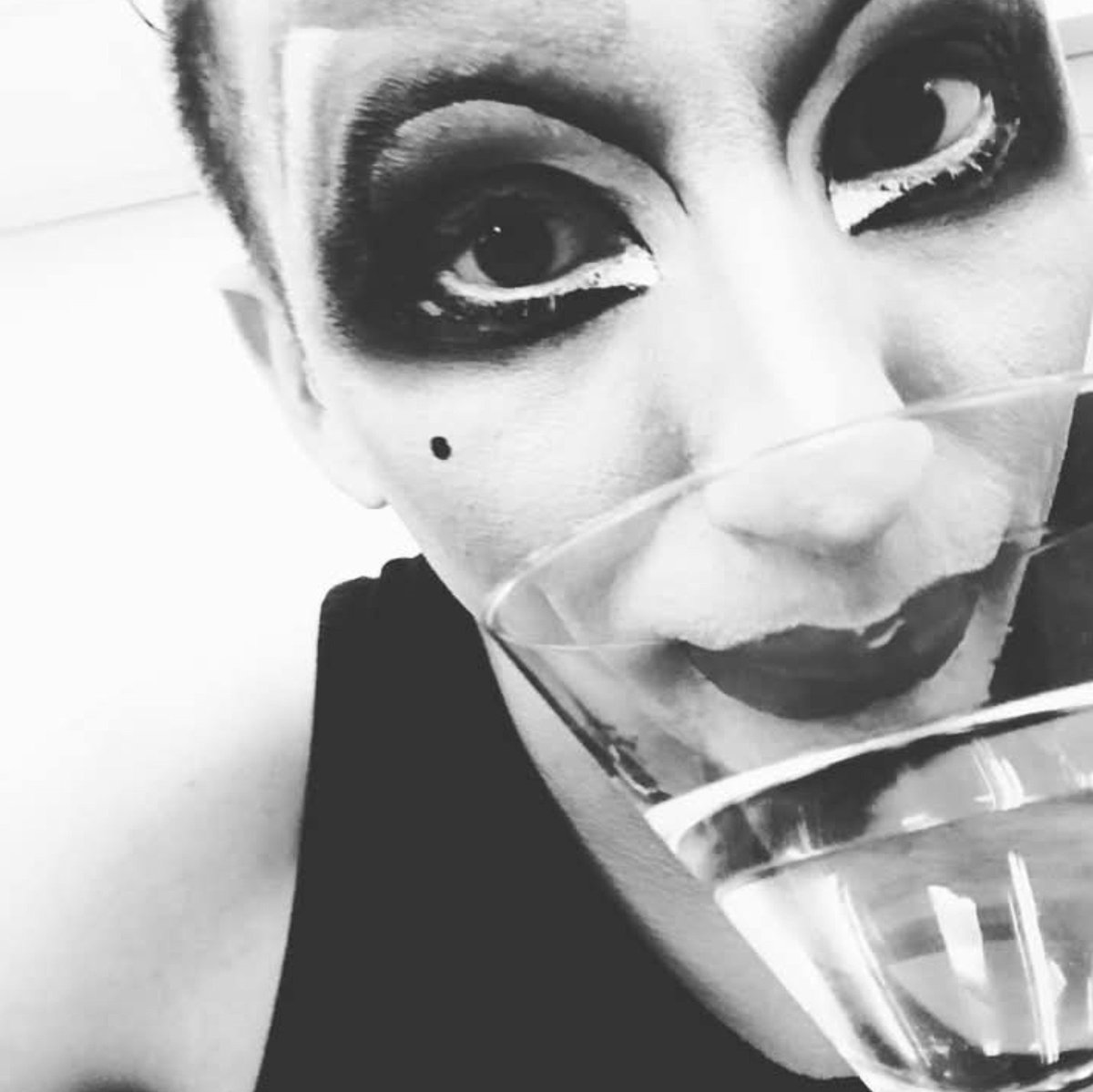 pickleebianca's tweet photo. she is so eyes https://t.co/yaSWODg8R0