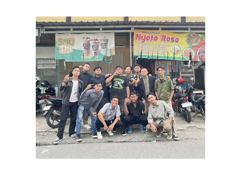 aqlrh_'s tweet photo. nyoto roso = #mataramislove https://t.co/v5dskWhNoR