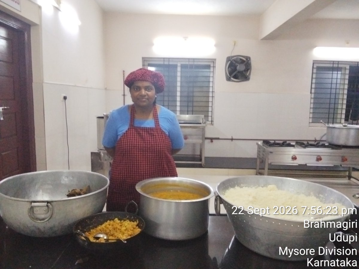 DBRGTUdupi's tweet photo. Dinner 
22-09-26
#SocialAudit_SWDMeals #SocialWelfare_Karnataka https://t.co/pJZYYTPMIF