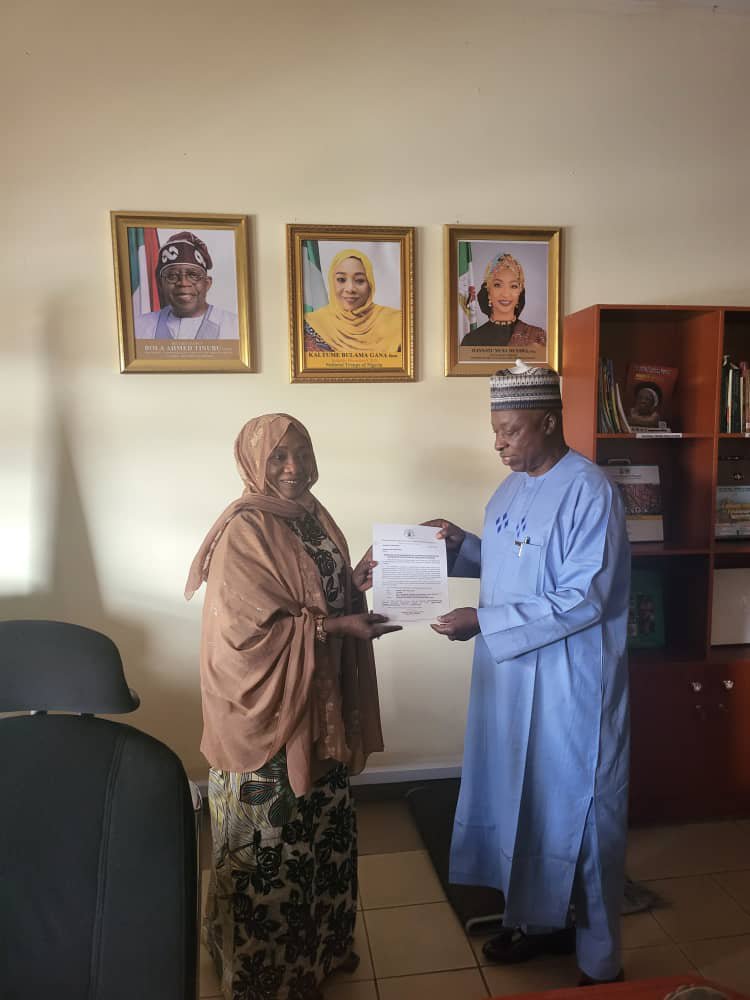 Movingimage_ng's tweet photo. A new chapter for Nigeria’s creative sector! 🎬🇳🇬

Congratulations to Abdulkareem Mohammed of Moving Image Limited and KILAF on his appointment as a member of the Creative Sector Committee of the Federal Ministry of Arts, Culture and Creative Economy. https://t.co/oK1U0cA204