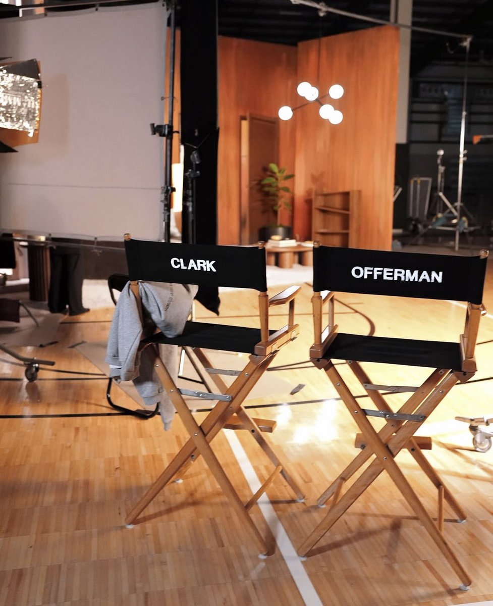 Caitlin_Fever_1's tweet photo. Just a couple of chairs 🤷‍♀️ https://t.co/f4VIi9eFUa