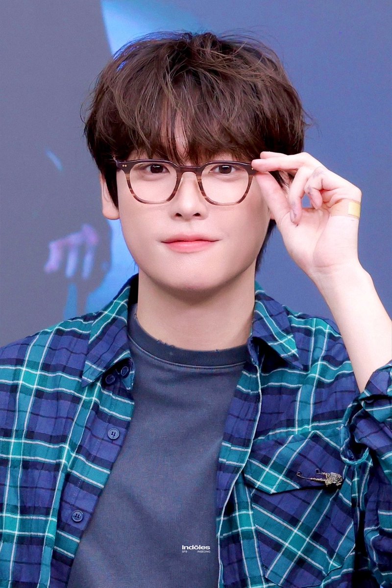 Indoles712's tweet photo. 260920 헬로라이브 

#인성 #김인성 #INSEONG #インソン #SF9
@SF9official https://t.co/3VIYBi4Btz