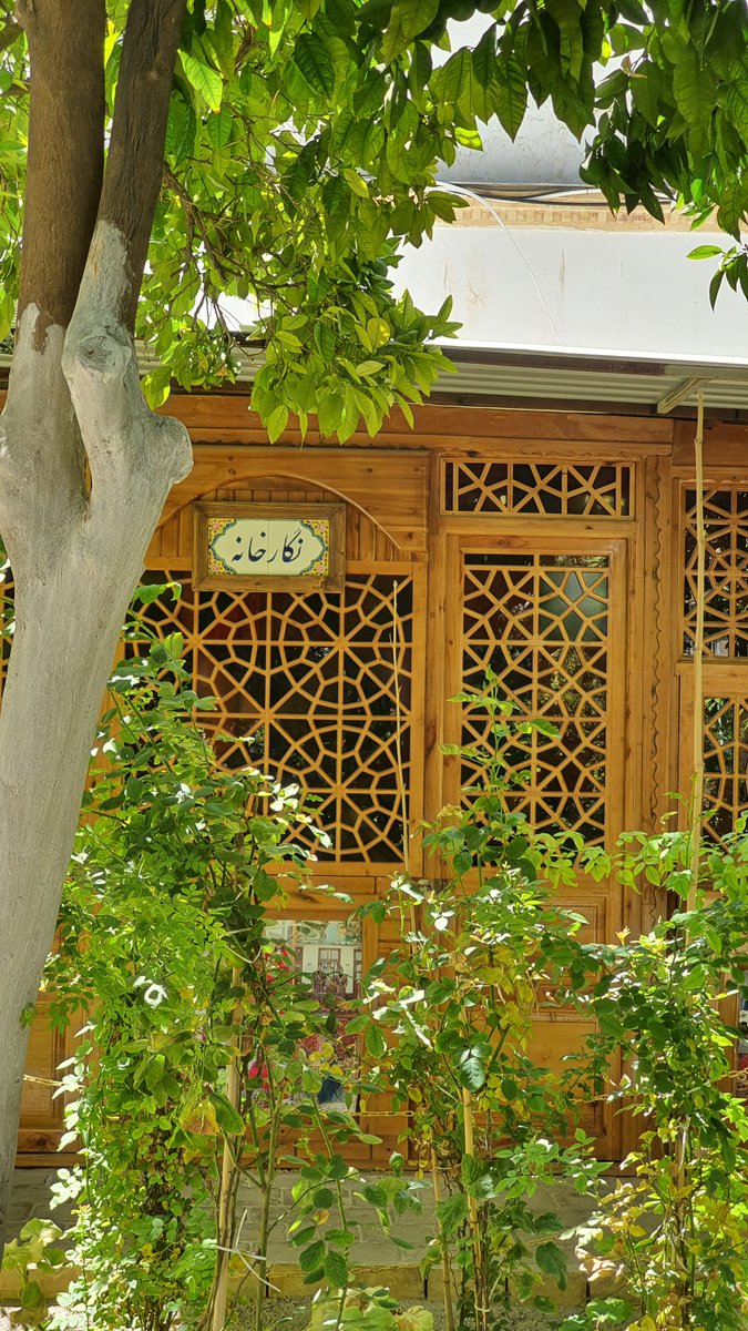 Zahrab_b22's tweet photo. شهریور
شیراز https://t.co/Nw3rhELsxg