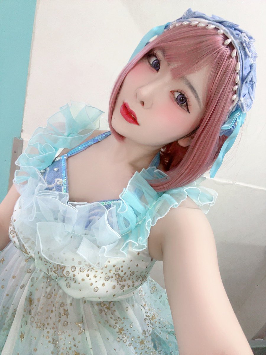 ganmenmeikiyade's tweet photo. 横浜ロック座２日目アザシタ！
ほぼ一年ぶりの全肯定かわいい🩵
あったけえ場内！包まれた〜！
お前もあんたもあなたもキミもかわい〜！
ギャップのすごい3演目！
ジェットコースターみたいでたのしい
(ジェットコースターは普通にこわい)
またあしたっ https://t.co/rXo99qbVJV