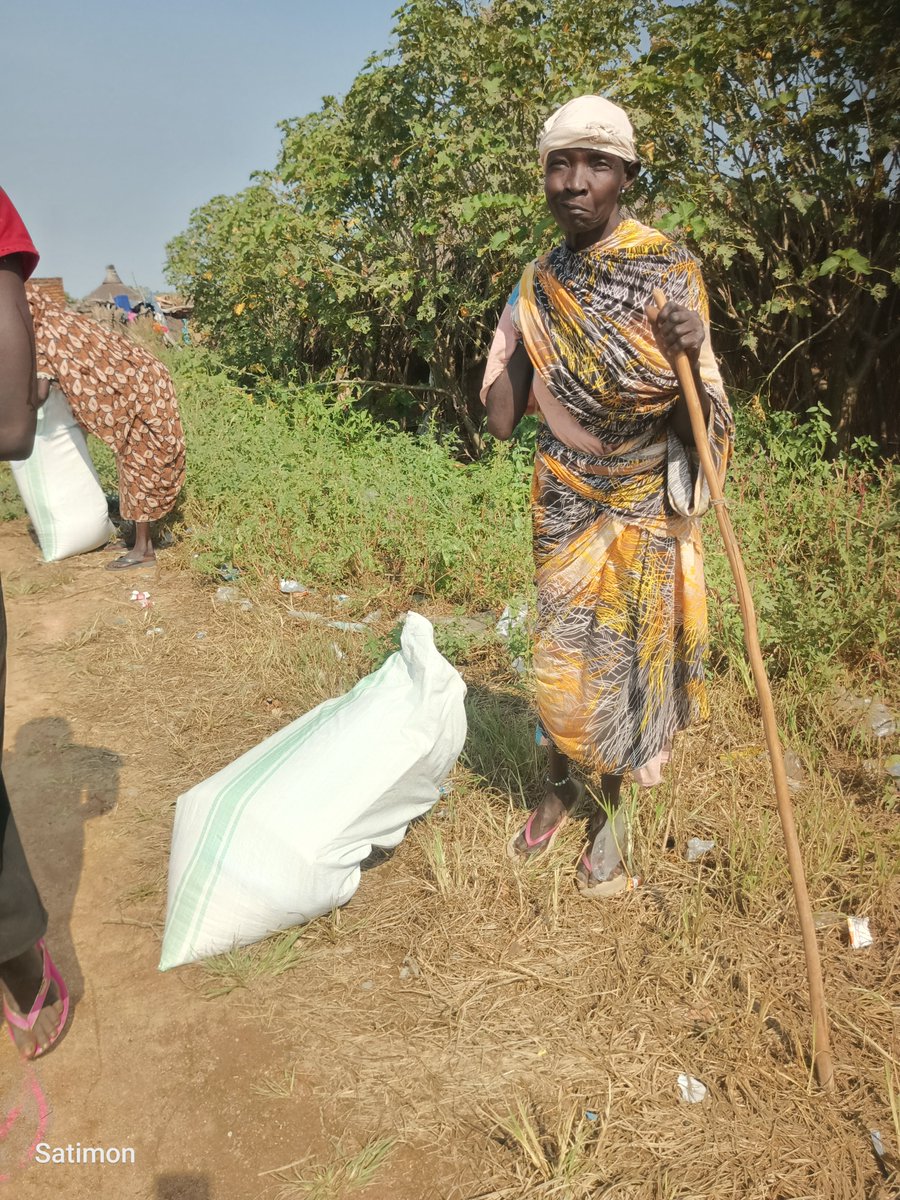 YattaHelly's tweet photo. A Day of Hope for 300 IDPs

Today, I was privileged to serve 300 internally displaced persons in Kwalib, Dalami County, Nuba Mountains, with food and essential non-food items. Grateful to be part of bringing hope and dignity to families in need. https://t.co/zOvOCYQsTp
