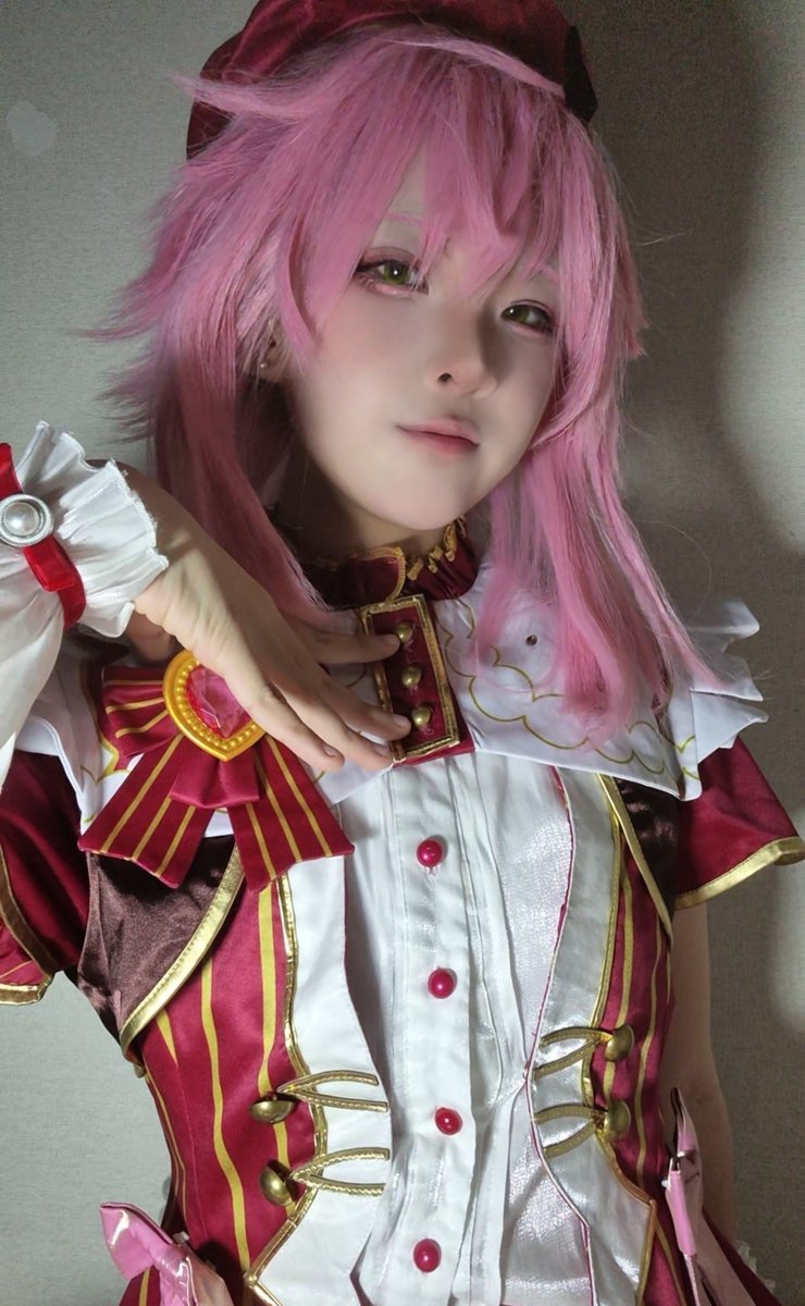 Nonbiku's tweet photo. #enst #cosplay

"어느쪽의 신분이 더 높은지 보여주지! " https://t.co/y7JuNL4dU2
