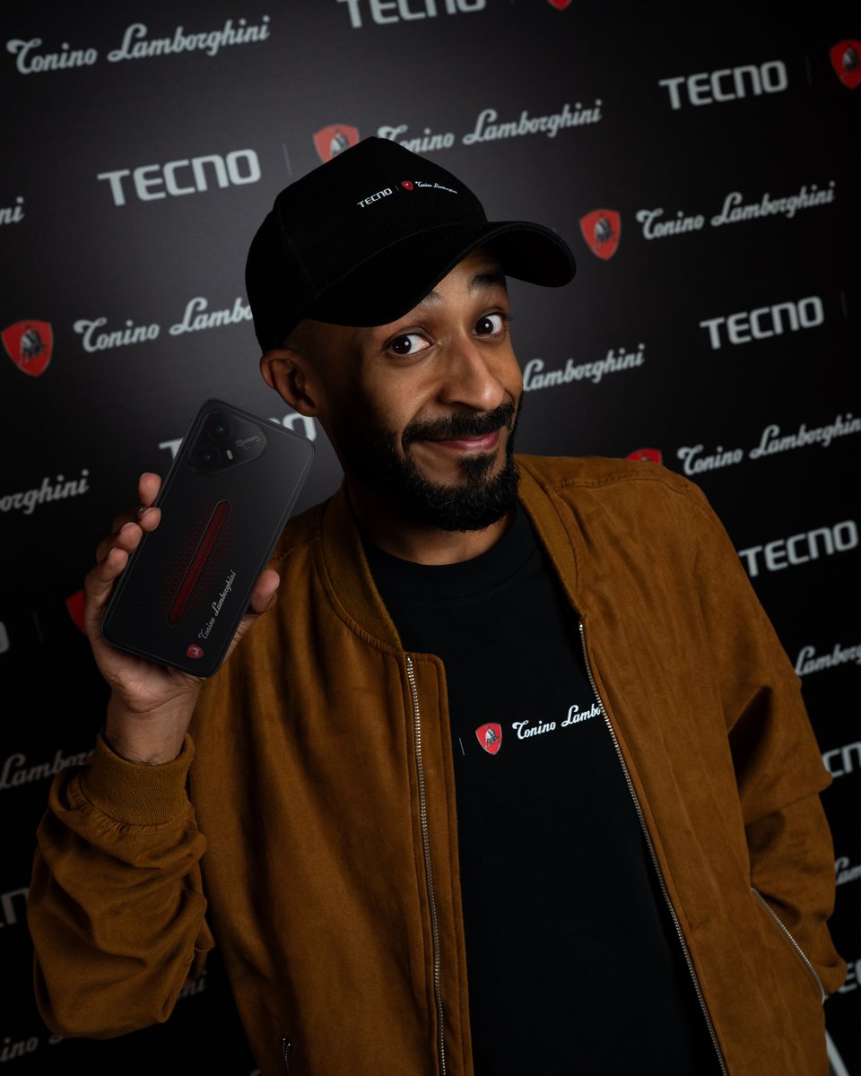TECNOMobileKSA's tweet photo. من قلب إيطاليا 🇮🇹
لحظات في رحلتنا مع عائلة لامبورغيني
استعدادًا لإطلاق POVA 8 Pro × Tonino Lamborghini
ترقّبوه في السعودية، 30 سبتمبر

#TECNOKSA | #ToninoLamborghini
#POVA8Pro5G https://t.co/a281umNhve