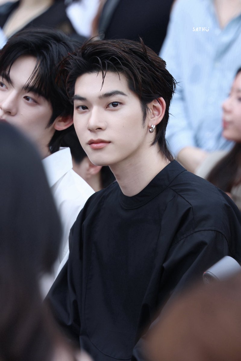 sathux_'s tweet photo. แอบมาเลี้ยงอยู่เนี่ยยยย 

FSW ELLE X TTP
#TEETEEPORATEFW26
#twnpich @twnpich https://t.co/3LLJhOkR0t