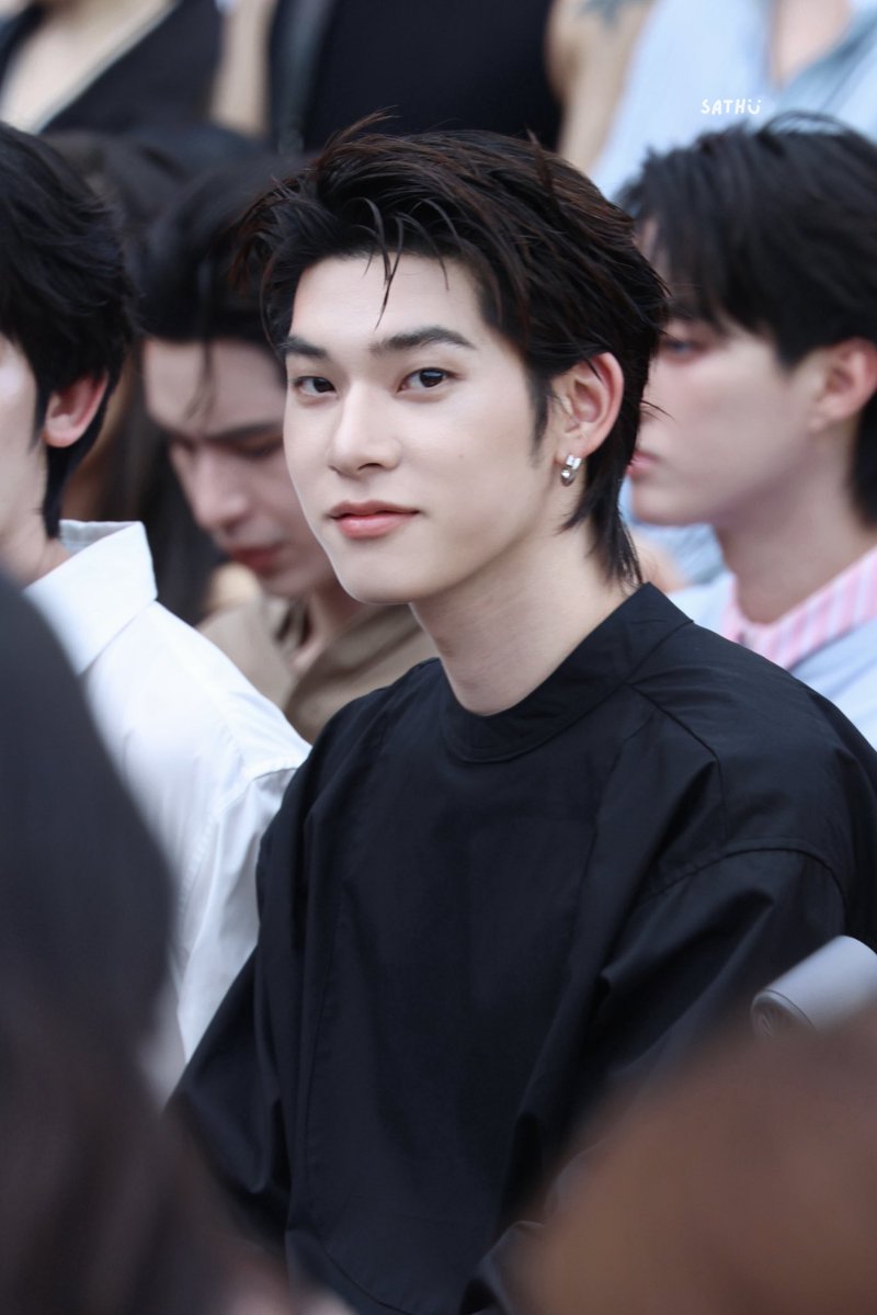 sathux_'s tweet photo. แอบมาเลี้ยงอยู่เนี่ยยยย 

FSW ELLE X TTP
#TEETEEPORATEFW26
#twnpich @twnpich https://t.co/3LLJhOkR0t