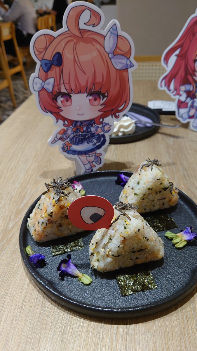 rss930426's tweet photo. 夕食は提携カフェに立ち寄って食べました。
揚げ物の盛り合わせは本当に腹いっぱいになりました。😱
また時間を見つけて、他の食事も味わいに来たいと思います。😊
#一ノ瀬うるは #紫宮るな #夢野あかり #龍巻ちせ
#あかりん星 #Starime #VSPOHKTWCafe https://t.co/lIQwI8OrZo