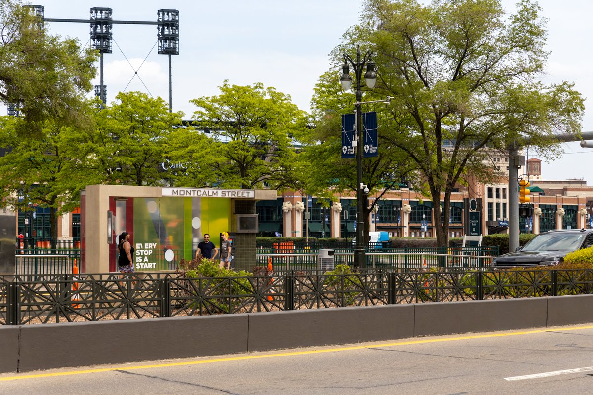 qlinedetroit's tweet photo. It’s Rail Safety Week, a nationwide effort to raise awareness about staying safe around tracks, streetcars and rail crossings.

Today, QLINE is recognizing the Detroit Police Department and the important role our work together plays in keeping our riders, employees and community safe.

Thank you to DPD and all of our public safety partners for working alongside us to promote safety on QLINE and along Woodward Avenue.