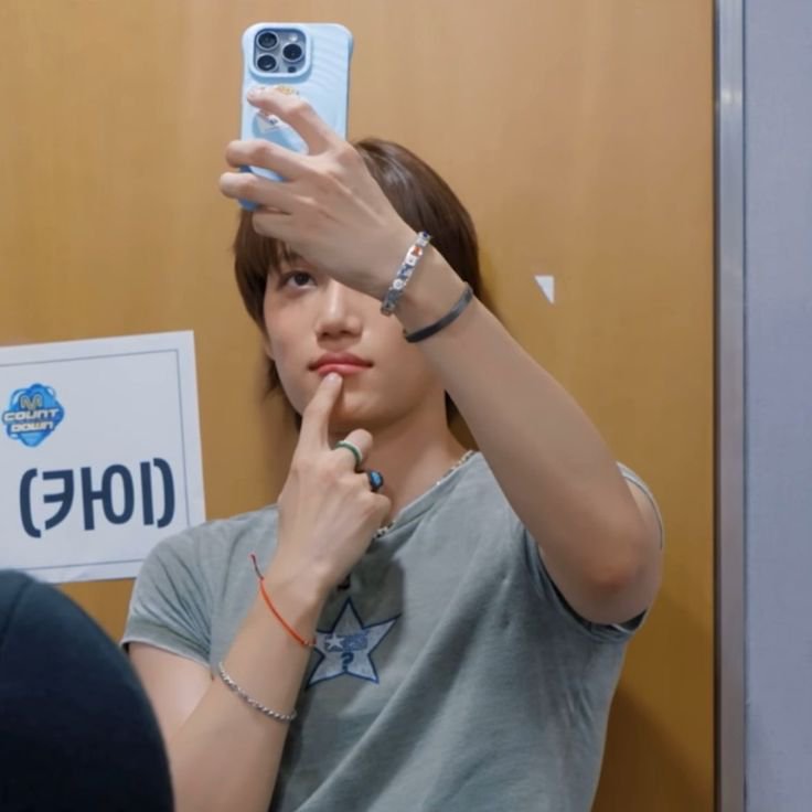 jongindollz's tweet photo. the set up                                             the result https://t.co/INOinlwEgm