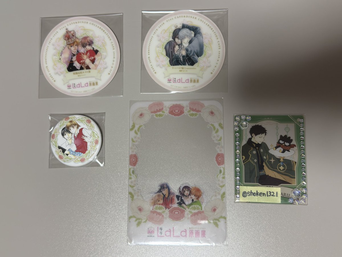 shoken1321's tweet photo. 【交換/譲渡】LaLa原画展 コラボカフェ ノベルティ コースター 缶バッジ 入場特典 ラベル缶 50th

(譲) ヴァンパイア騎士 桜蘭高校ホスト部 彼氏彼女の事情 輝夜姫 会長はメイド様! 彼方から
(求)
缶バッジ…定価+送料 or 同種赤髪の白雪姫
それ以外…1点500円+送料

よろしくお願いいたします。 https://t.co/FEQGD5UMdj