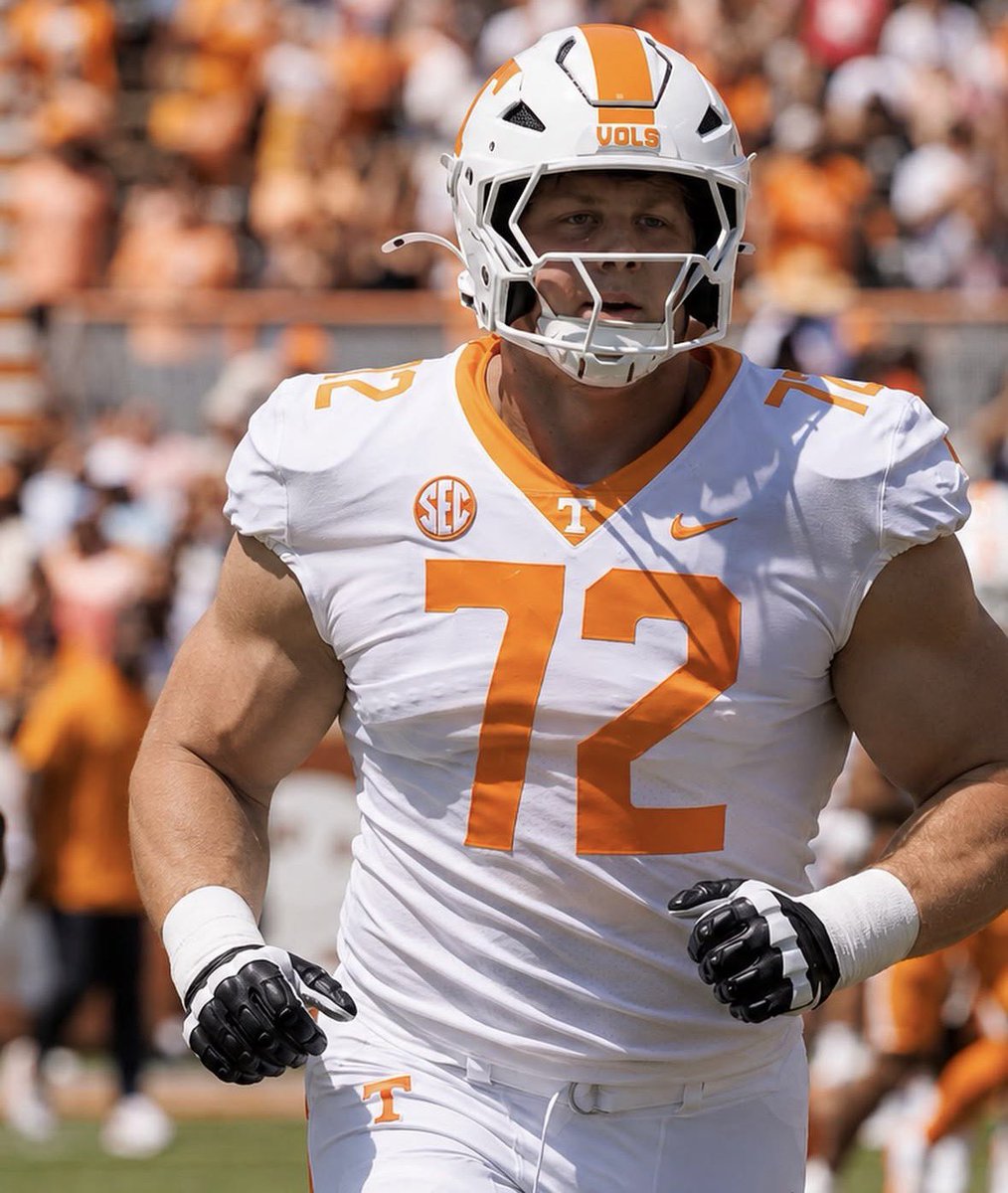 More_Issues's tweet photo. Tennessee OL Jesse Perry was the highest graded offensive lineman in Week 3 by Pro Football Focus.

Perry had a grade of a 92.6🔥 https://t.co/JfjgEA5l23