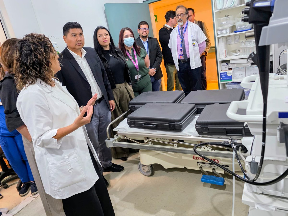 GoreAyP's tweet photo. 🏥✨ Con más de $285 millones del GORE, dotamos al hospital de Arica de modernos equipos endoscópicos 🔬. 
Aumentamos la capacidad de atención en un 200%, acortamos listas de espera y logramos diagnósticos más oportunos 📉💪.

Más info en: https://t.co/agFjIoRqK7 https://t.co/H89UpAAWTL