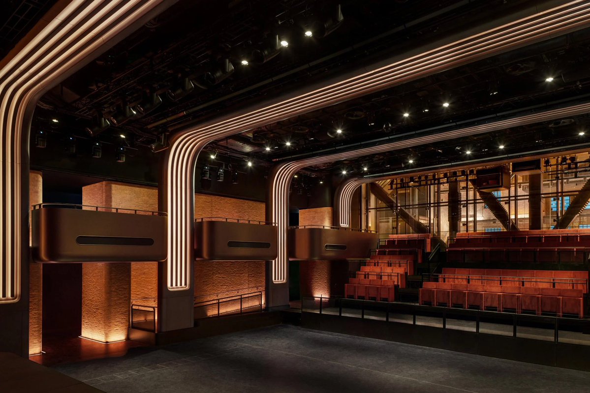PopTingz's tweet photo. Apple has opened the Apple Music Hall, a new concert venue located at Battersea Power Station in London.

With a capacity of 600 people, the venue is designed for intimate performances and features a 48-speaker Spatial Audio system, two recording and mixing studios, infrastructure for over 16 cameras, and a broadcast control room.

The setup allows artists to perform and leave the venue with Spatial Audio recordings, a broadcast-ready mix, and multi-camera video footage; performances can also be livestreamed globally via Apple Music.

The company also opened new Apple Music Radio studios within the same complex, which will host London-based shows, as well as interviews, specials, and surprise performances for listeners around the world.