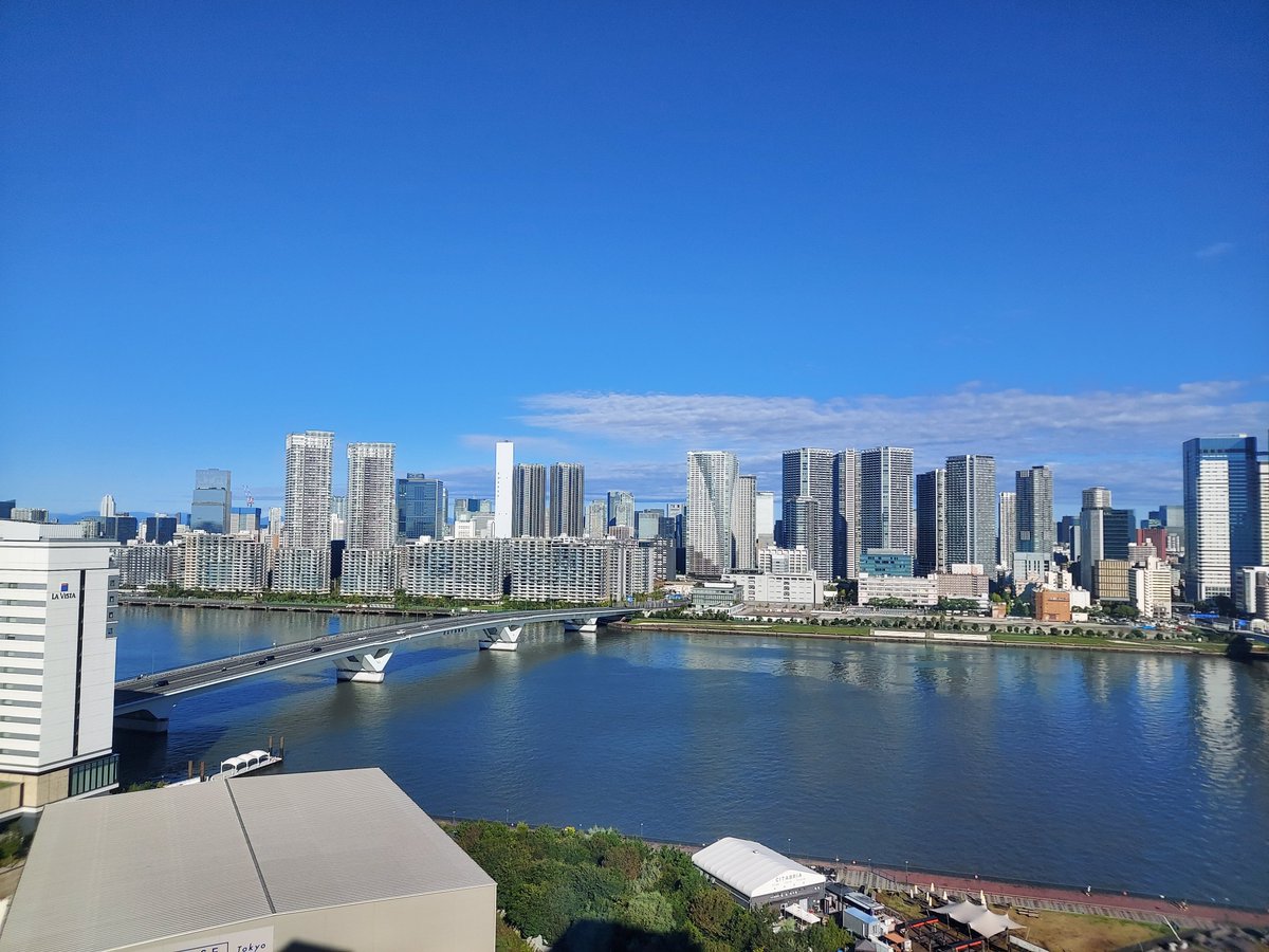 itsuki088's tweet photo. 台風が去った後の東京☀
何やかんやで楽しい旅行だった https://t.co/RHOslW3hTr