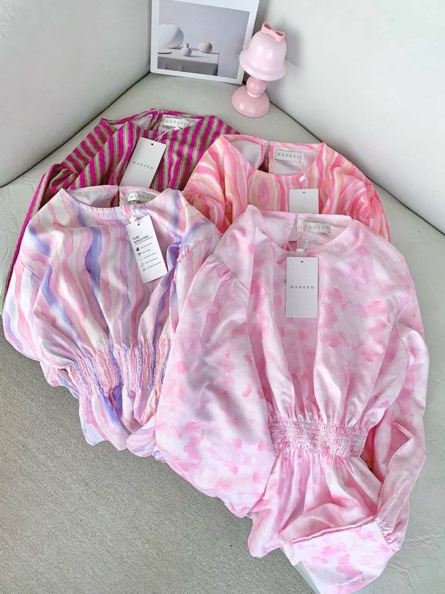 chrriesly's tweet photo. Okay this blouse is too pretty 😭💗
warna dan motifnya bikin outfit simpel langsung keliatan lebih cute 🎀 https://t.co/yBn2JCW7Zr