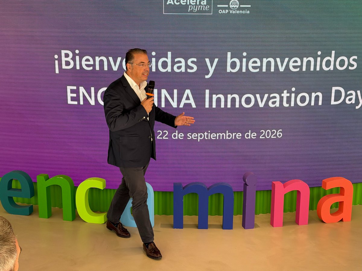ENCAMINA's tweet photo. Hoy #Origen ha sido punto de encuentro para humanos, humanoides, robots autónomos, IoT, IA, datos y agentes en el edge😅🦾 Todos juntos y bien avenidos en nuestro ENCAMINA #InnovationDay 😉 https://t.co/S233Ei2IT0