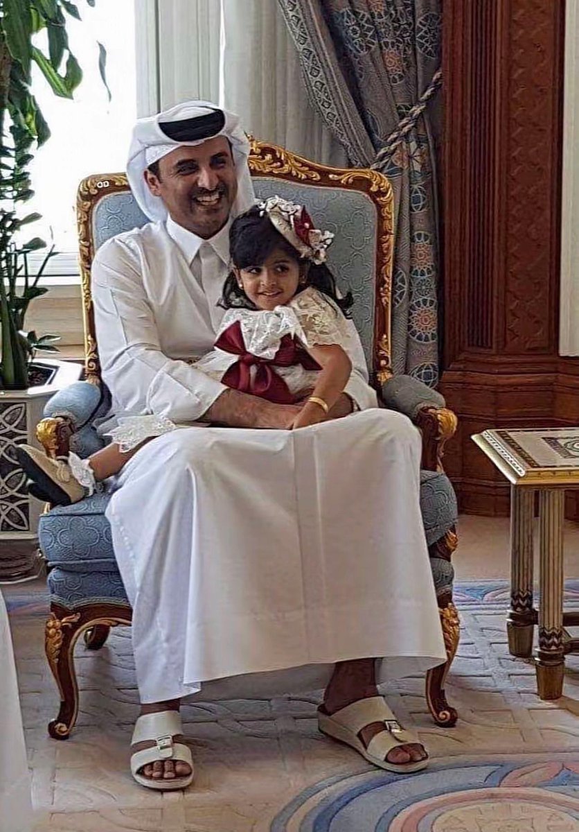 QTAmAmgasm's tweet photo. #آميرنا #قائدنا الأعلى 
#سيدي المفدى الشيخ
#تميم بن حمد آل ثاني 
نحبك في الله وفداك النفس والولد 
سيدي https://t.co/gerDjtEeBH