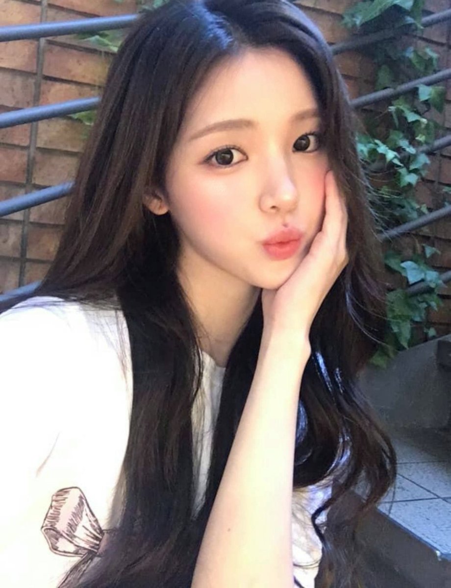 H2H_INA's tweet photo. 260922 #YUHA weverse post

🌱

#Hearts2Hearts #하츠투하츠 #H2H
@Hearts2Hearts https://t.co/2I0g7ILv0A