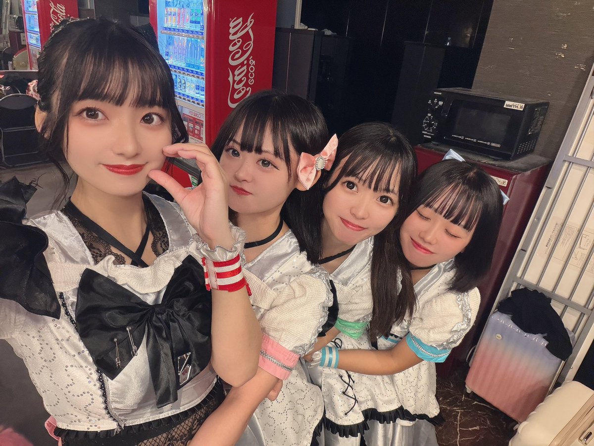 link___start's tweet photo. 「リンスタ新体制初めてだから仲良くなろうよオフ会」

『NAGOYA IDOL STREAM』 
📍新栄シャングリラ
📍名古屋ReNY limited

お越しいただきありがとうございました‼️

🔻次の名古屋遠征はこちら🔻
・10/9 名古屋清水ソロ
・10/10 名古屋遠征

〜   ・   〜   ・   〜   ・   〜   ・   〜   ・   〜

🔥9/26 主催ライブ
https://t.co/2RUebrfJmz

🔥10/9 名古屋清水ソロ

🔥10/10 名古屋遠征

🔥11/27清水美早生誕祭大阪
