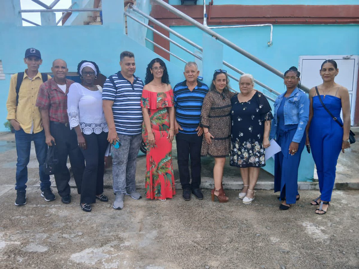 DirTecEMPACAV's tweet photo. Listo el colectivo para discutir el Trabajo Final del Curso De Preparación para Empresario
#MayoristaAlimentosCiegoDeAvila
#Cuba
@JuridicoEMPACAV 
@ComEMPACAV 
@dptochEMPACAV 
@FisContEMPACAV 
@DirTecEMPACAV 
@EconomiaEMPACAV 
@empaciego98437 https://t.co/QwIXKIfpdc
