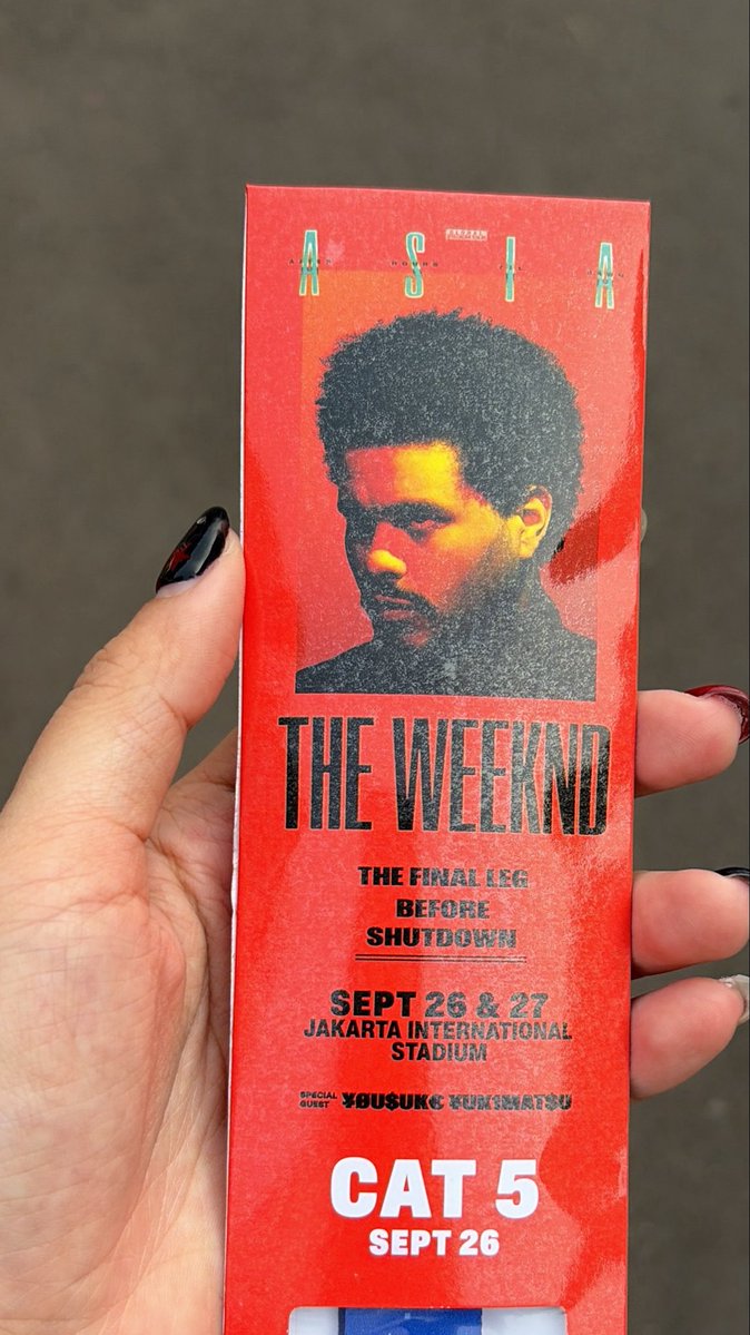 trvisHH's tweet photo. WTS The Weeknd Jakarta Concert 
Day 1 (09/26) 1Tix Cat 5 - Door 359 
1.1jt aja udh jadi wristband. Bisa kirim skrg via gosend grabsend apalah terserah boleh. DM ye // wts wtb jkt https://t.co/va9PUOKdsb