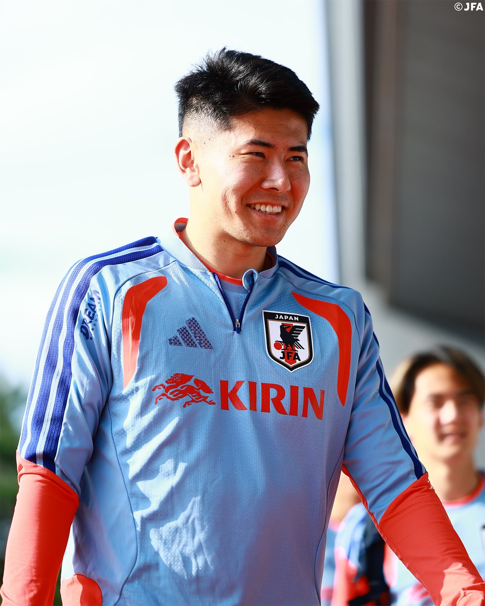 jfa_samuraiblue's tweet photo. トレーニングへ向かう選手たち👤

後藤啓介｜佐野航大｜鈴木淳之介

#サッカー日本代表 https://t.co/iELyajJrcL