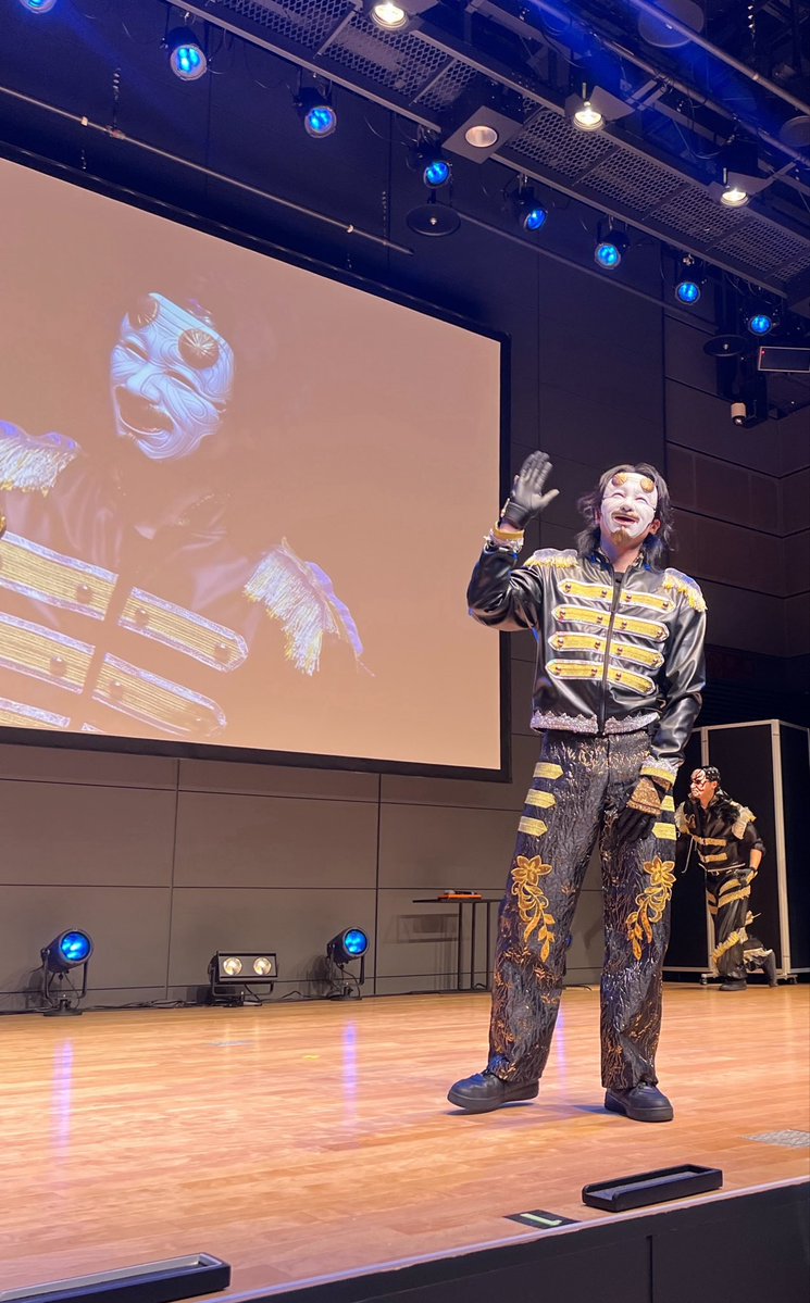 okina_omenz's tweet photo. ファンミーティング 『ワルダクミ』
2日目 ✌️

合計6公演
本当にありがとうございました☺️

共犯者の皆さん！
大好きです‼︎
そして、愛しています💛

#OMENZ https://t.co/JX8dvVTiIP