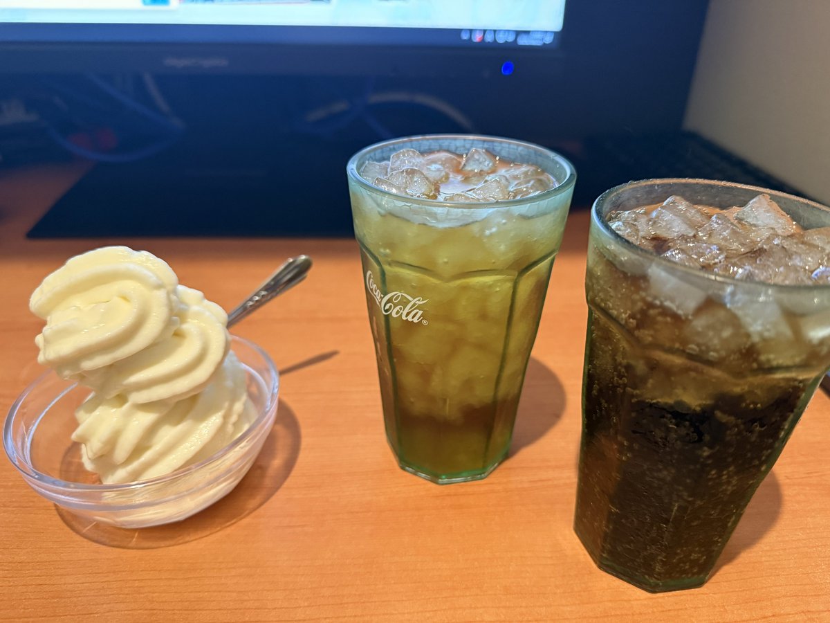 yuqqqsub's tweet photo. せっかくなので満喫してる！うめー！！ https://t.co/O5MzpOUy5X