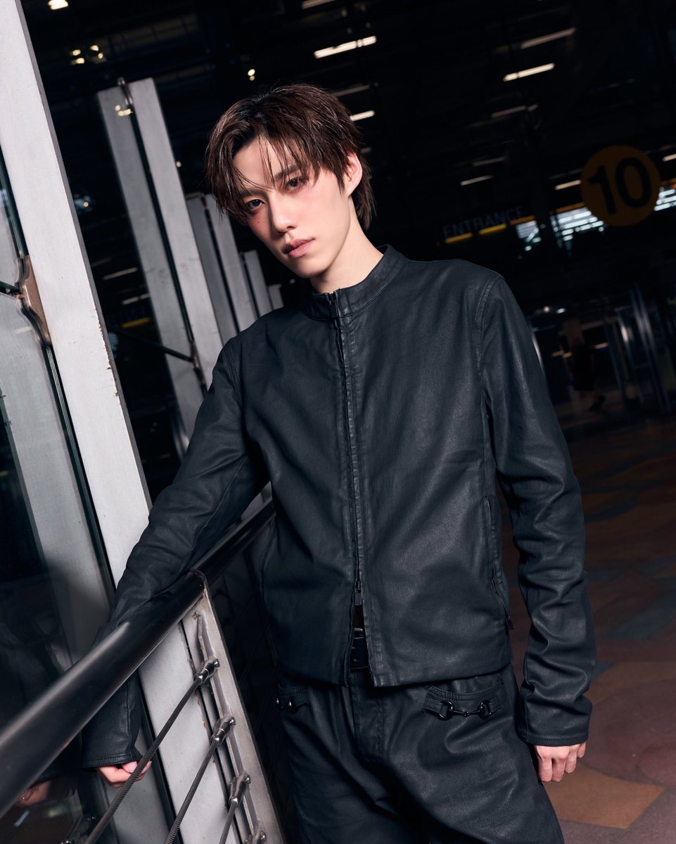 StreamForPPKrit's tweet photo. ส่งกำลังใจให้น้องพีพีนะคะ✈️

PP KRIT X GUCCI MFW26
#GUCCISS27xPPKRIT
#GucciTheStoreShow
#PPKritt @ppkritt
#Gucci @gucci https://t.co/rXUkdknPpT