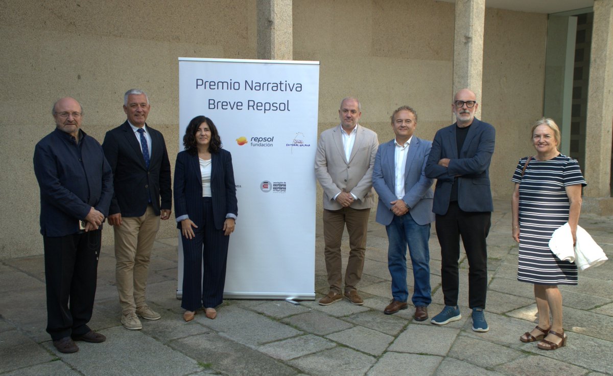 armandorequeixo's tweet photo. Hoxe demos a coñecer o gañador do XX Premio Repsol de Novela Curta: Xerardo Quintiá con 'A miseria'. Un pracer ter formado parte do xurado e axudar a distinguir esta obra. Mil parabéns ao gañador e aplauso a todas as entidades que colaboran neste certame https://t.co/7MHasyiGnK https://t.co/islNl2U3YE