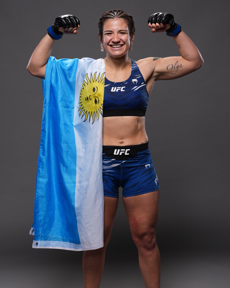 UFCEspanol's tweet photo. De Argentina para el mundo 🇦🇷 La #5 del peso gallo, Ailin Pérez, vuelve al octágono para extender su racha ganadora en #UFCVegas121 👊

Sáb 26 de septiembre | En vivo por @PPlusDeportes https://t.co/5iW4FhTp7n