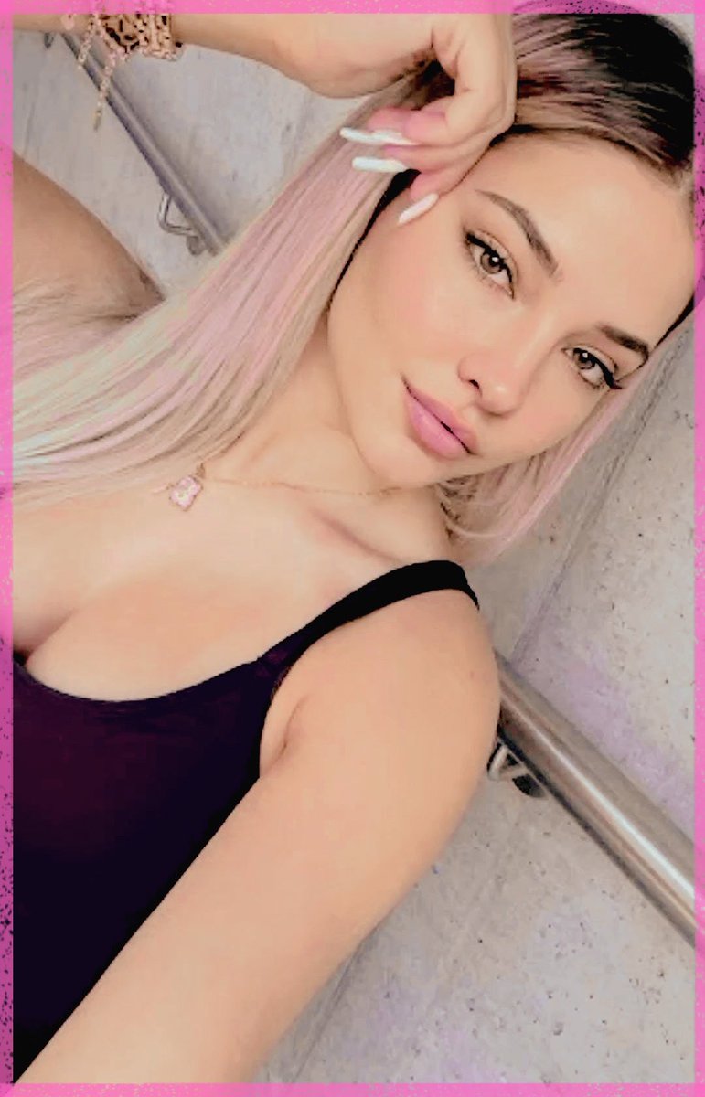 DouceExistence's tweet photo. ᅠ           

                         (🎀) ♡⸝⸝ ˎˊ˗

       ໑ৎ      ⠀ 𝑌𝑜𝑢𝑟 𝒸𝒶𝓂𝑒𝓇𝒶 𝓇𝑜𝓁𝓁 
                           𝑖𝑓 𝐼 𝑤𝑒𝑟𝑒 𝑦𝑜𝑢𝑟 
                        𝓰𝓲𝓻𝓵𝓯𝓻𝓲𝓮𝓷𝓭

ᅠ https://t.co/SfLMmPvkXR