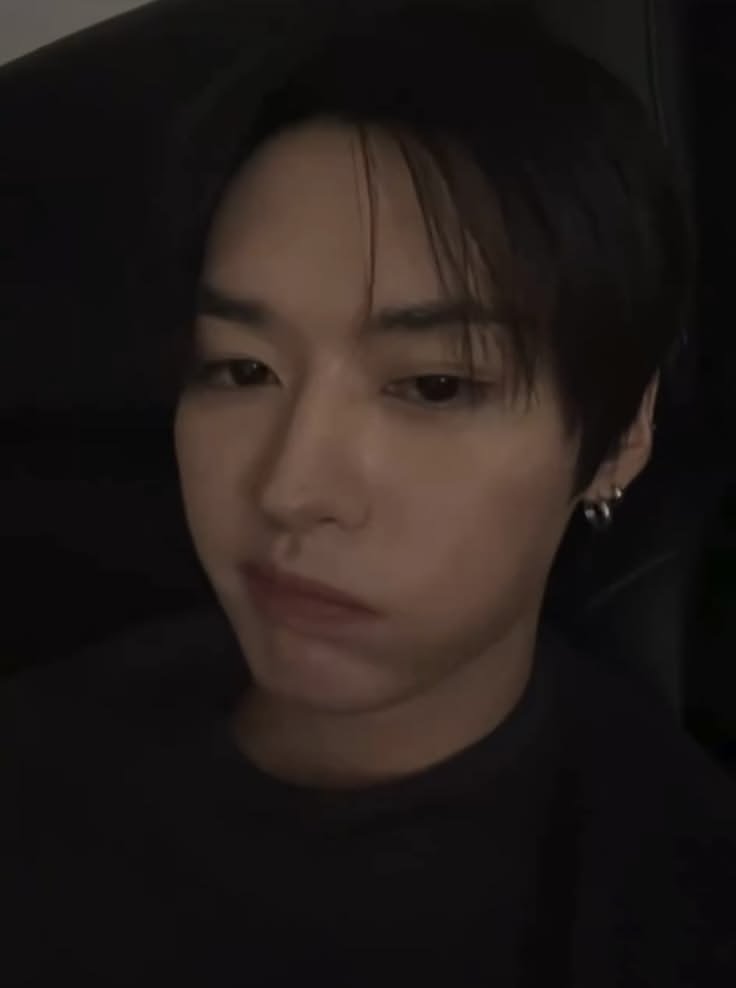 bidaengkas's tweet photo. 𖥻 ׁ ׅ hai hai ! im bisa, looking for #stay moots&amp;oomfs ! ﹒  ◡◡ 

಄ 🐶🐿️��
಄ writing aus, letting my head go and trying in aesthetic
಄ its an alt acc for being free, my main - @bisasevng 

♡ + ↺ = we're moots  ᥫ᭡ 

#promotwt https://t.co/4o435PCdfE