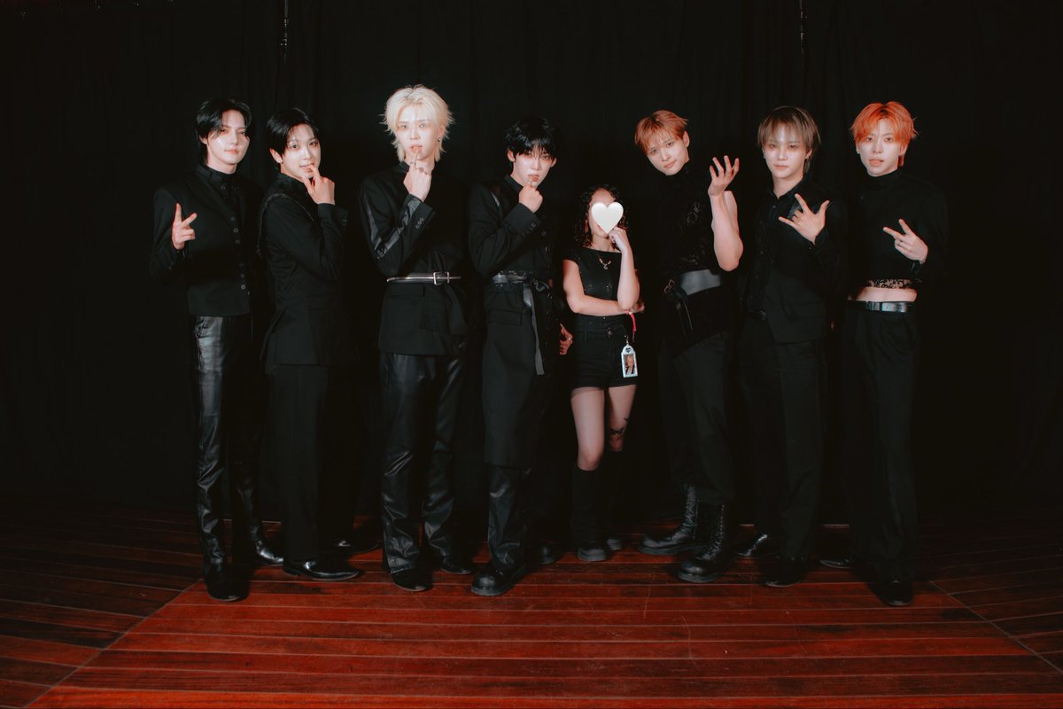 jujjk974's tweet photo. THESE DIVAS
#앰퍼샌드원 #AMPERSANDONE #borntodefineinparis https://t.co/LBleRqn9EB