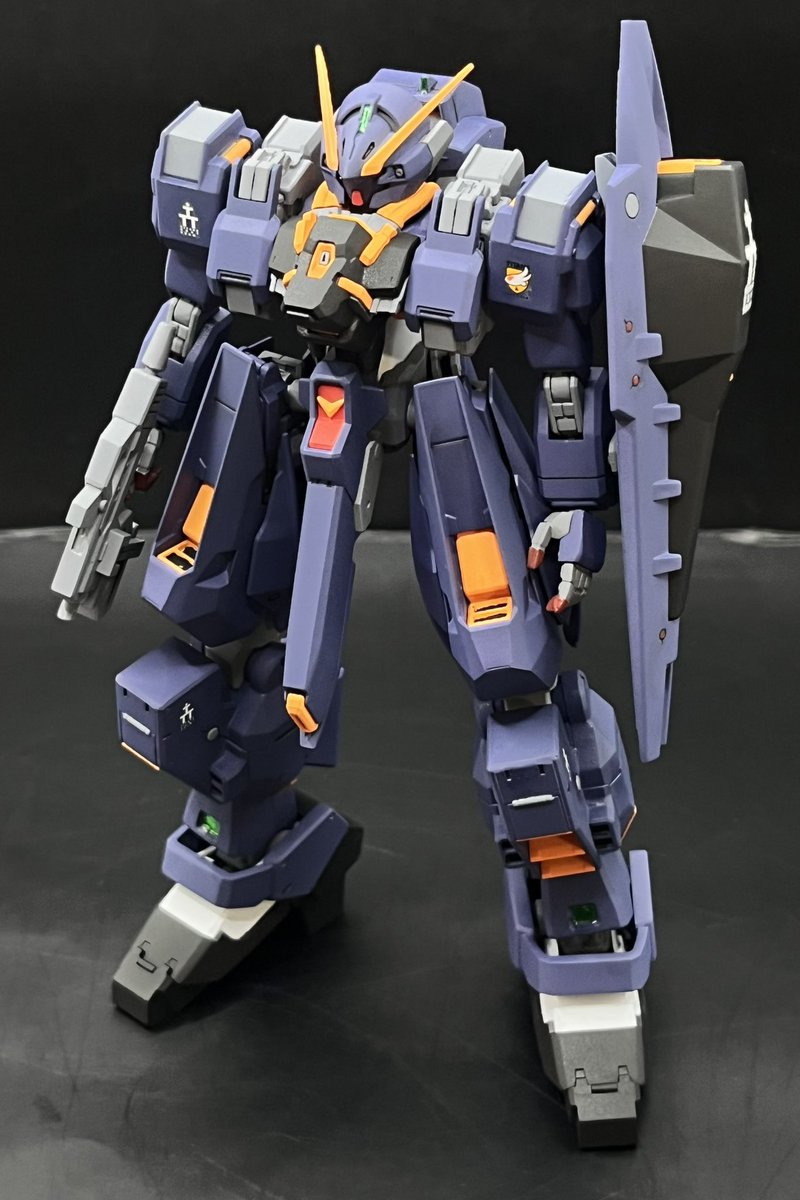Akubi624's tweet photo. #ティターンズ機体集まれ
ネクスポ出したしまだ手直しもするけどとりあえずの完成！
機体名はTR-S[ソル]とかいう大層な名前を名乗っておきます https://t.co/93UNSyga5y