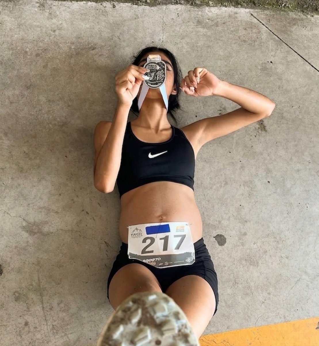 Kota7u7's tweet photo. #pregnant #pregnantwoman #pregnancy #embarazo #embarazada #pregnantart https://t.co/NFQ1LhQkky